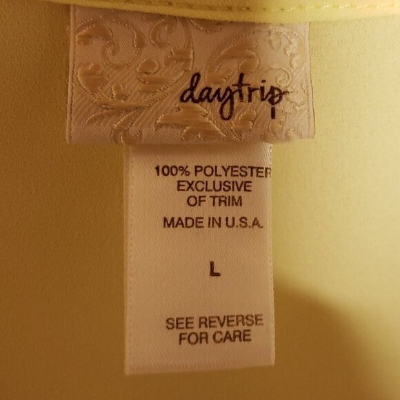 Daytrip Womens Yellow Silky Lazer  Cut High Low Top Large - Picture 6 of 7
